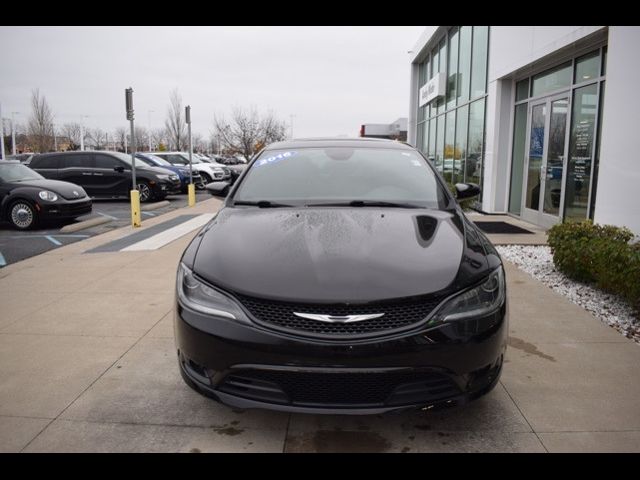 2016 Chrysler 200 S