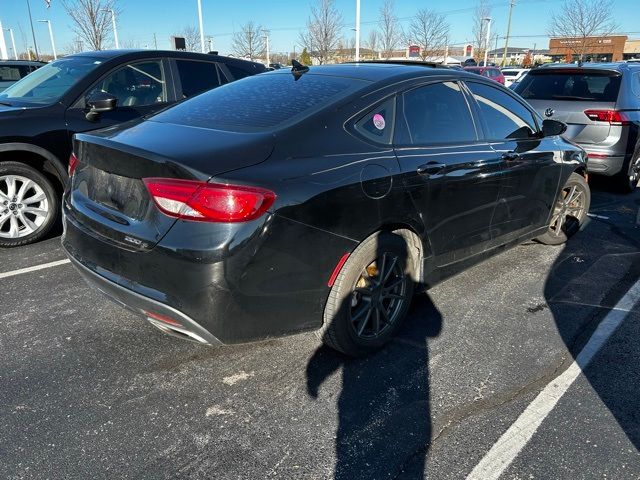 2016 Chrysler 200 S