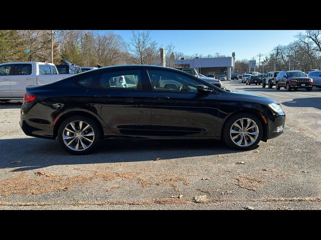 2016 Chrysler 200 S