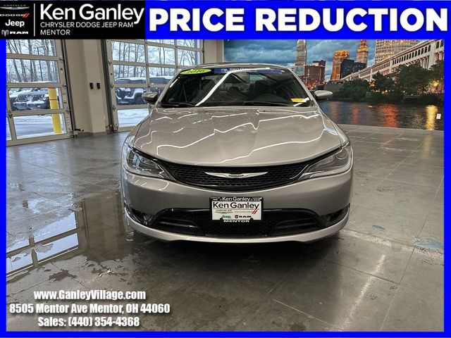 2016 Chrysler 200 S