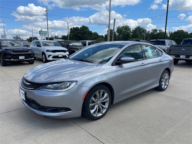 2016 Chrysler 200 S