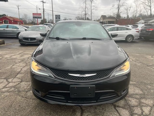 2016 Chrysler 200 S