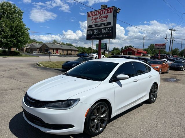 2016 Chrysler 200 S