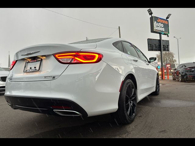 2016 Chrysler 200 S