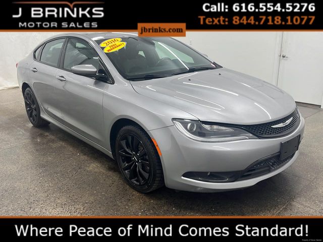 2016 Chrysler 200 S