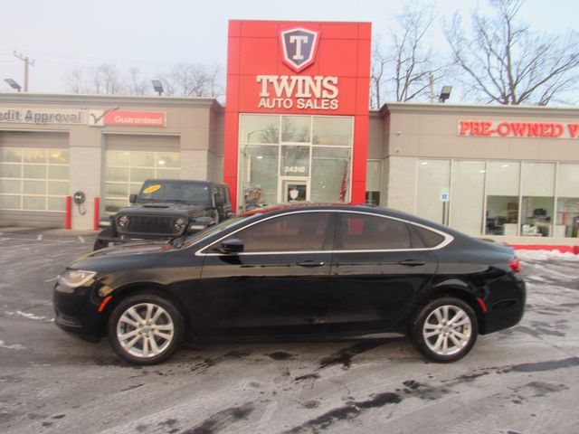 2016 Chrysler 200 Touring