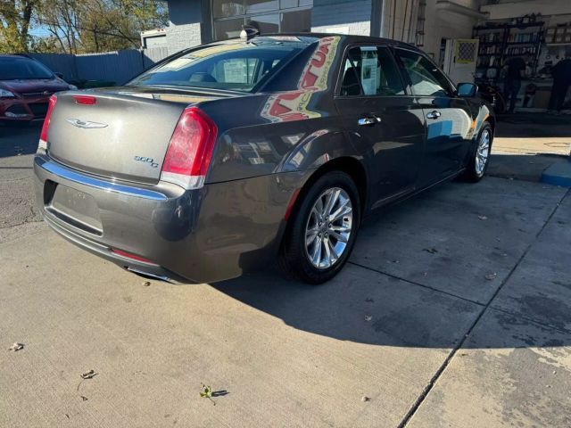 2016 Chrysler 300 300C