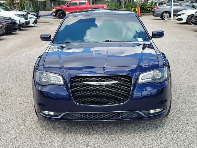 2016 Chrysler 300 300S