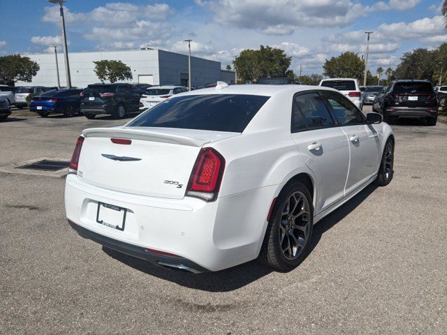 2016 Chrysler 300 300S