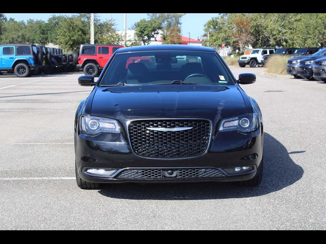 2016 Chrysler 300 300S