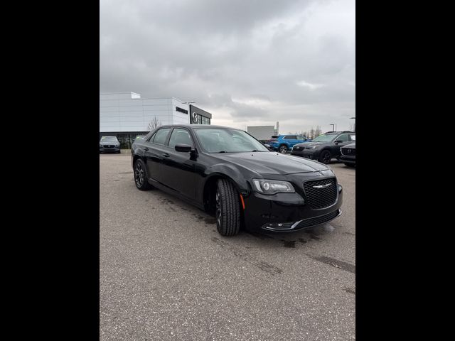 2016 Chrysler 300 300S