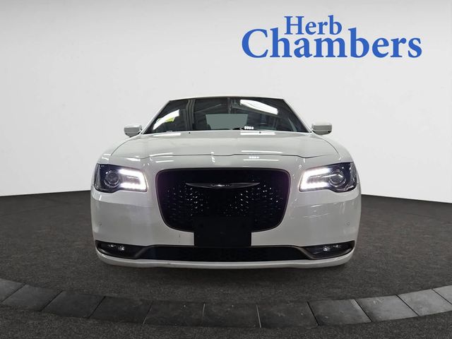 2016 Chrysler 300 300S Alloy Edition