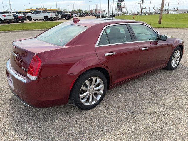 2016 Chrysler 300 300C