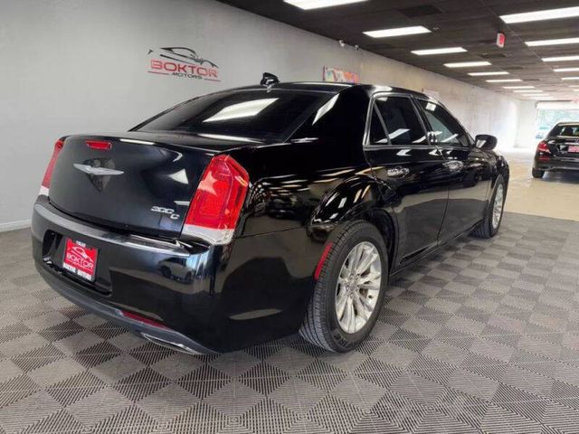 2016 Chrysler 300 300C