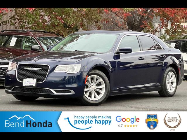 2016 Chrysler 300 Limited