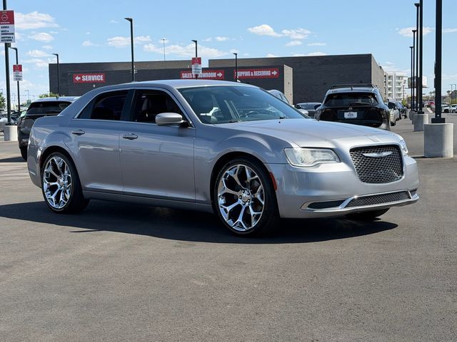 2016 Chrysler 300 Limited