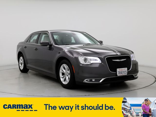 2016 Chrysler 300 Limited