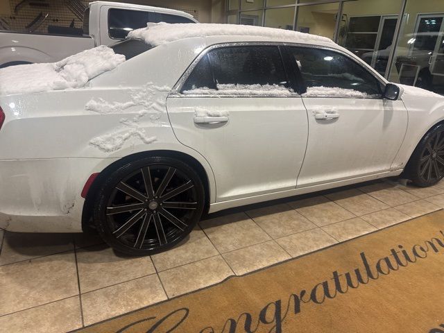 2016 Chrysler 300 Limited