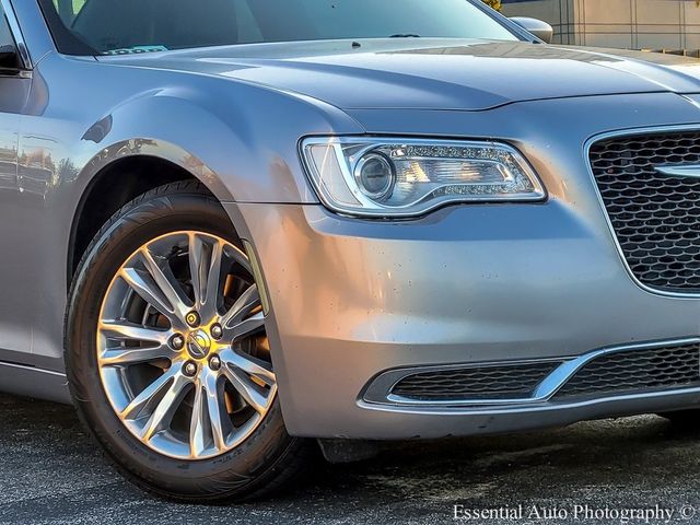 2016 Chrysler 300 Limited