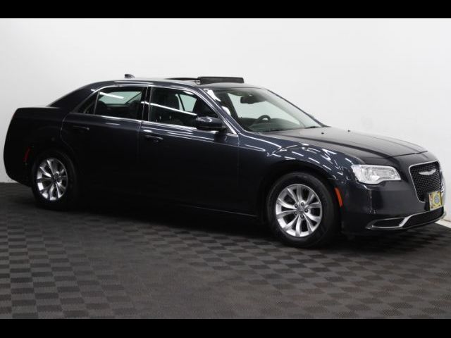 2016 Chrysler 300 Limited