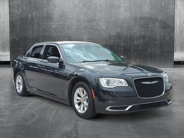 2016 Chrysler 300 Limited