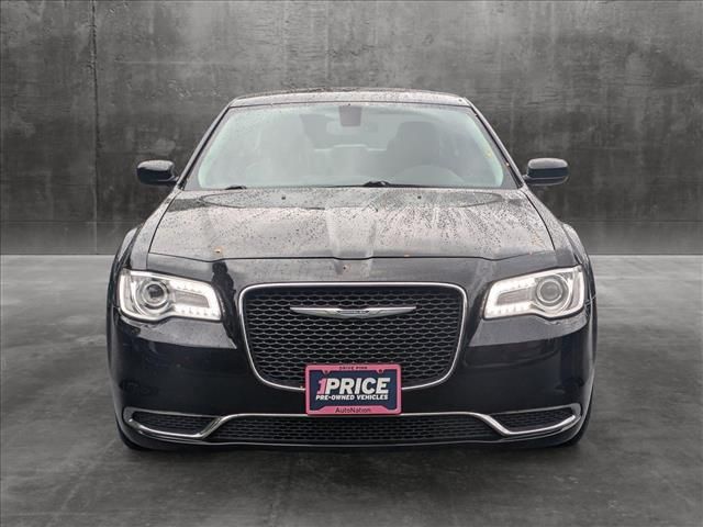 2016 Chrysler 300 Limited