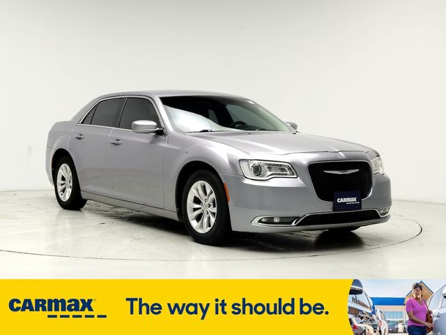 2016 Chrysler 300 Limited