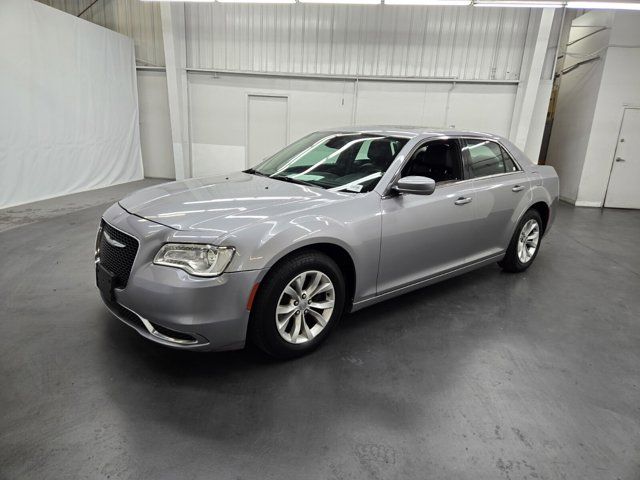 2016 Chrysler 300 Limited