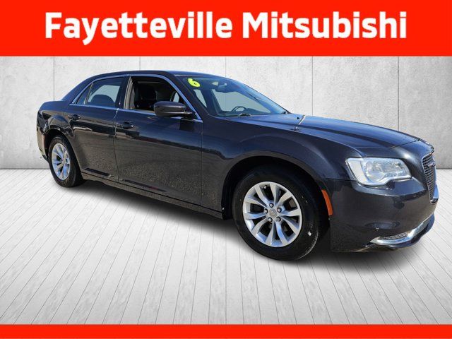 2016 Chrysler 300 Limited