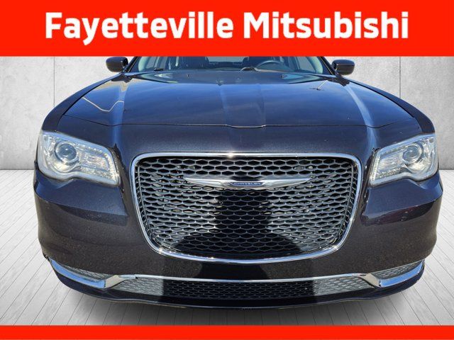 2016 Chrysler 300 Limited