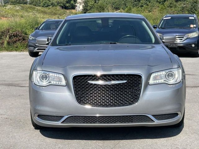 2016 Chrysler 300 Limited