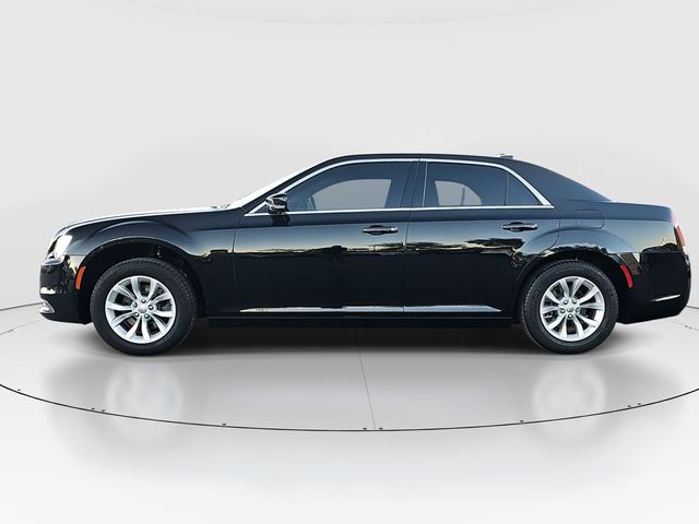 2016 Chrysler 300 Limited