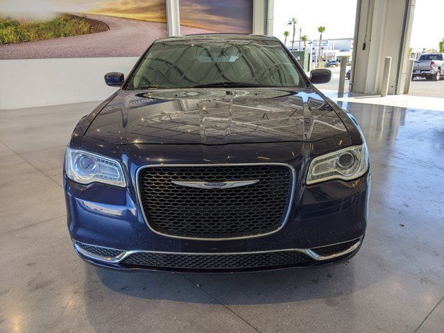 2016 Chrysler 300 Limited