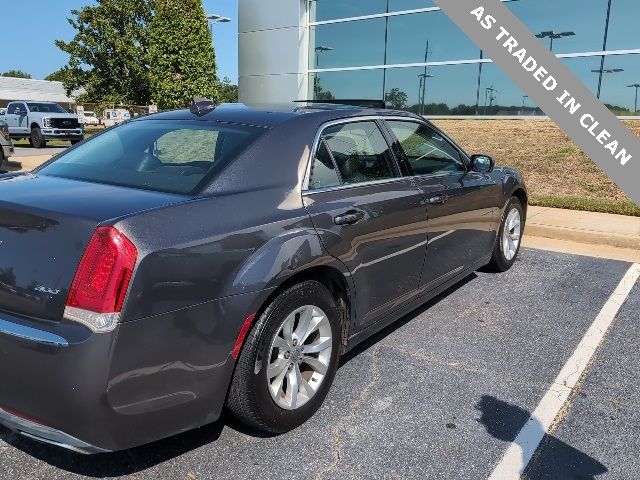 2016 Chrysler 300 Limited