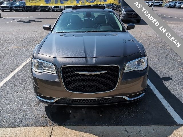 2016 Chrysler 300 Limited