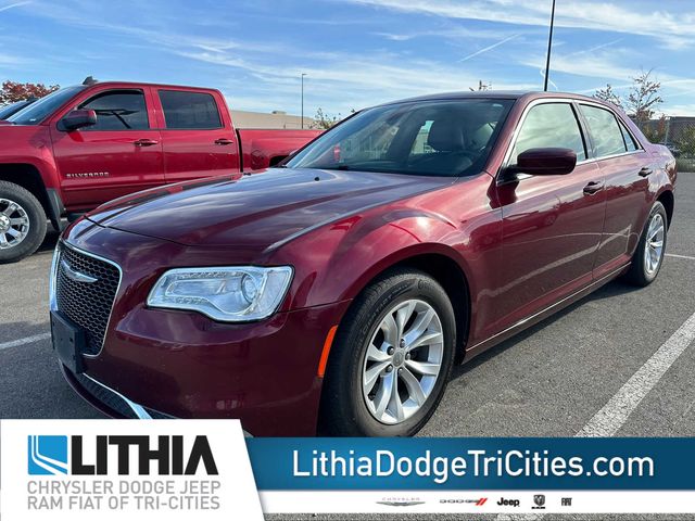 2016 Chrysler 300 Limited