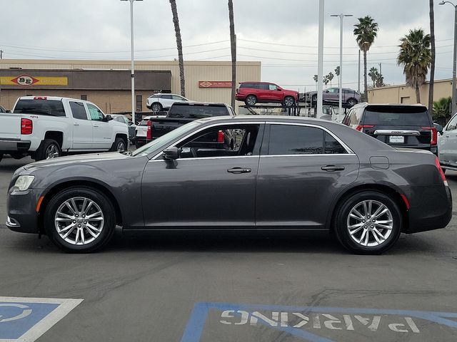 2016 Chrysler 300 Limited