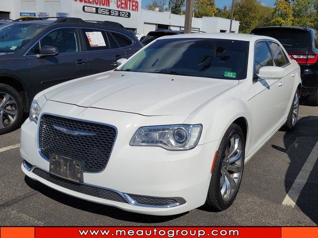 2016 Chrysler 300 Limited