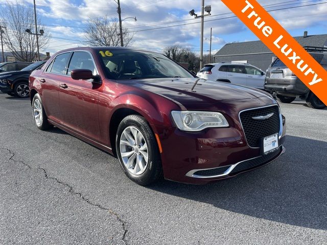 2016 Chrysler 300 Limited