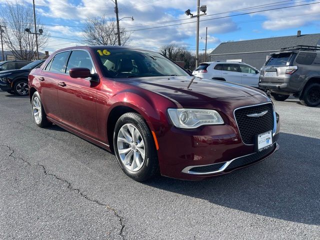 2016 Chrysler 300 Limited