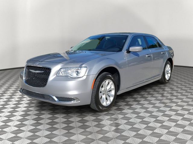 2016 Chrysler 300 Limited