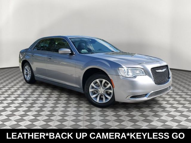 2016 Chrysler 300 Limited