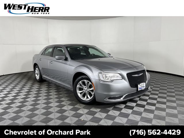 2016 Chrysler 300 Limited