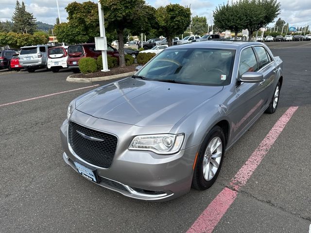 2016 Chrysler 300 Limited