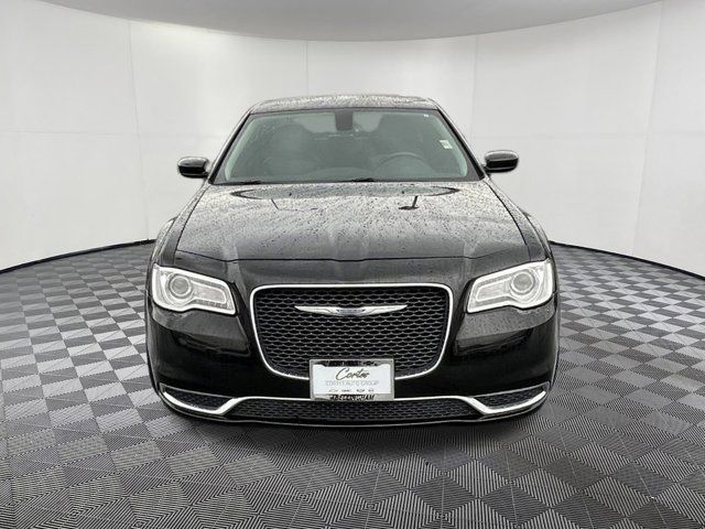 2016 Chrysler 300 Limited