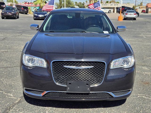 2016 Chrysler 300 Limited