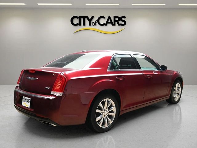 2016 Chrysler 300 Touring