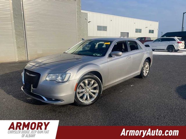 2016 Chrysler 300 Limited