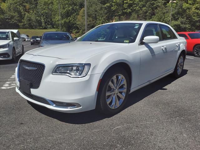 2016 Chrysler 300 Limited