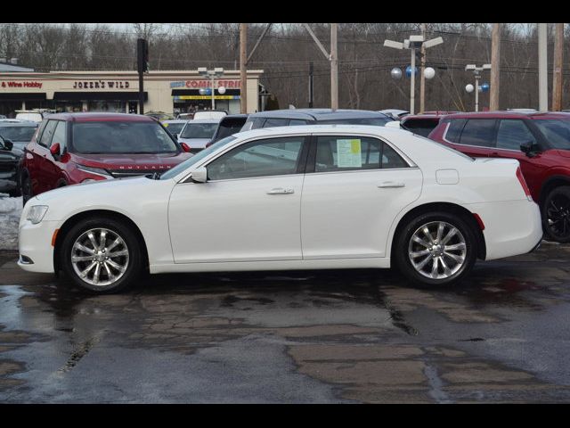 2016 Chrysler 300 Limited